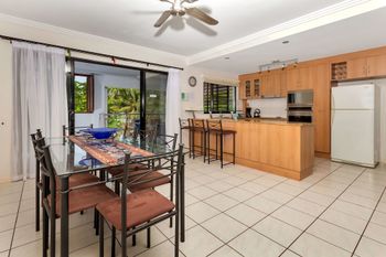 Oceansprey Beachfront Apartments - Timeshare Accommodation 2