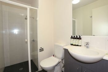 Three Bedrooms Unilodge In Paris End - Timeshare Accommodation 3