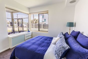 Serene Marinafront 3BR Retreat - Timeshare Accommodation 1