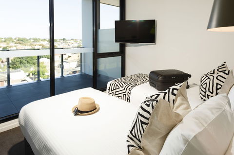 R Hotel Geelong - Timeshare Accommodation 2