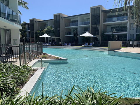 Magnetic Blue Waterfront Apartments - Timeshare Accommodation 1