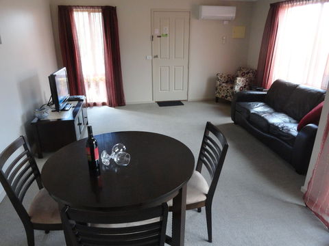 Victoria Lodge Motor Inn And Apartments - Timeshare Accommodation 5