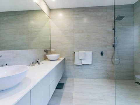 Azure Oasis - Timeshare Accommodation 7