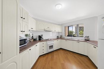 Mariners Apartment 18 - Timeshare Accommodation 1