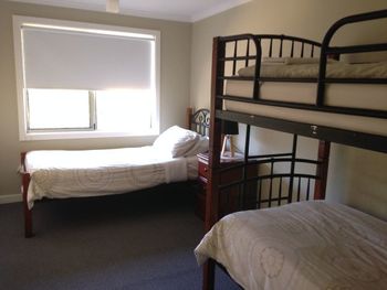 Port Lincoln Holiday Houses - Timeshare Accommodation 2