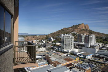 Holiday Inn Townsville - Timeshare Accommodation 6