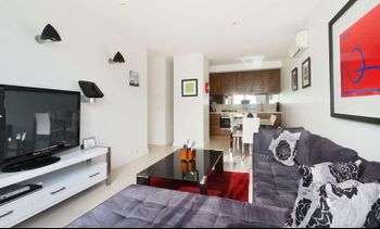 Smart Modern In St. Kilda - Timeshare Accommodation 0