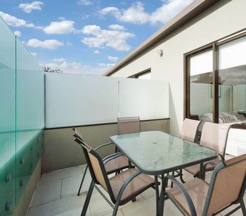 Smart Modern In St. Kilda - Timeshare Accommodation 5