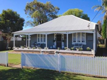 Edgeworth Street Manor - Timeshare Accommodation 0