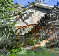 Private Garden Apartment Minutes Walk to Station NBN01 - Timeshare Accommodation