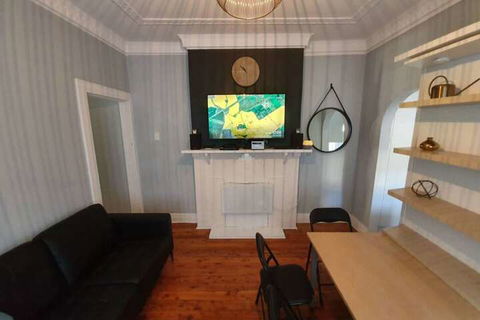 Incredible Location 2 Bedroom Bondi Beach Apartment - Timeshare Accommodation 5