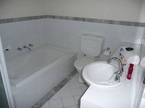 Absolute Luxury In The East End Of Adelaide Apartment - Timeshare Accommodation 3