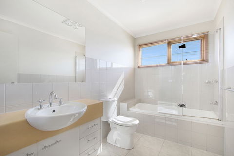 Apartments On Church - Unit 7 - Timeshare Accommodation 5