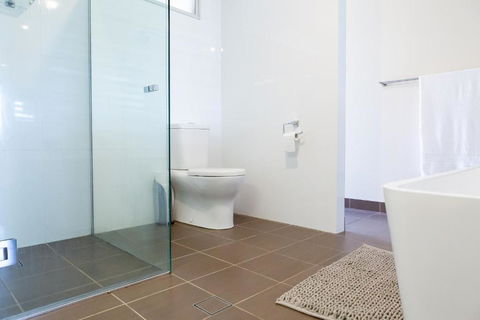 Beach & Bay Holiday House - Timeshare Accommodation 2