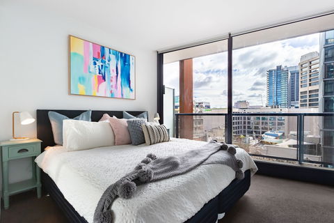 Ella, 1BDR Melbourne Apartment - Timeshare Accommodation 3