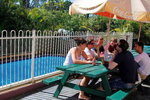 Palace Backpackers Hervey Bay - Timeshare Accommodation 2