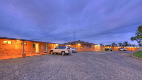 Jacaranda Motor Lodge - Timeshare Accommodation 5
