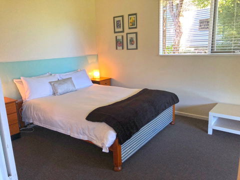 Valley Farm Vineyard Cottages - Timeshare Accommodation 5