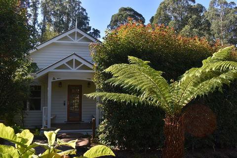 Gatehouse Cottage At Merrow Cottages - Mt Dandenong - Timeshare Accommodation 0
