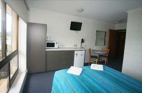 Cedar Lodge Motel Townsville - Timeshare Accommodation 5