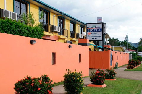 Cedar Lodge Motel Townsville - Timeshare Accommodation 0