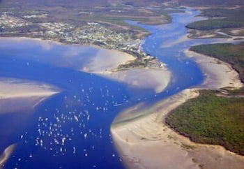 Dolphin Waters Tin Can Bay - Timeshare Accommodation 0