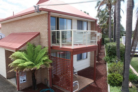 Sapphire Court Holiday Units - Timeshare Accommodation 2