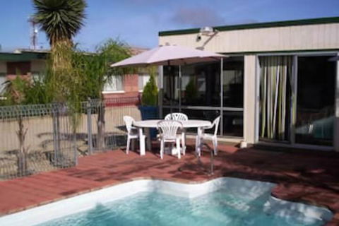 Corowa Motor Inn - Timeshare Accommodation 7