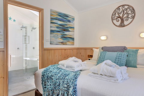 Seven Mile Beach Holiday Park - Timeshare Accommodation 2