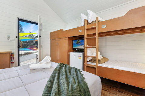 Seven Mile Beach Holiday Park - Timeshare Accommodation 4