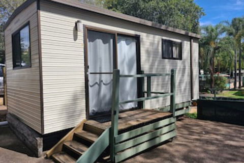 Shady Willows Holiday Park & YHA - Timeshare Accommodation 0