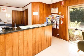 Blue Whale Motor Inn & Apartments - Timeshare Accommodation 1
