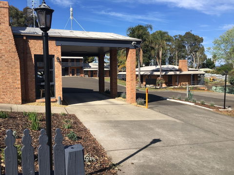 Bega Downs Motor Inn - Timeshare Accommodation 3