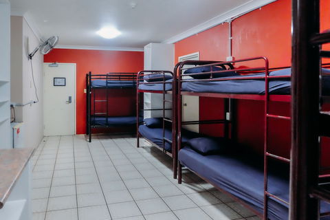 Brisbane Backpackers Resort - Hostel - Timeshare Accommodation 5
