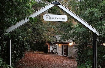 Tudor Cottages Mt Dandenong - Timeshare Accommodation 1
