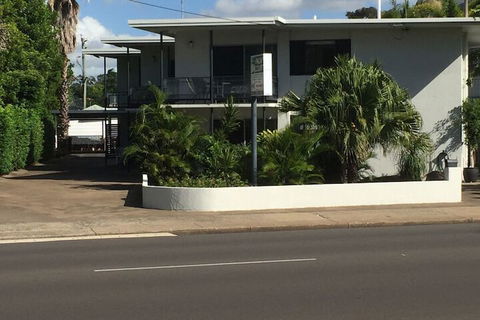 Palm Court Hervey Bay - Timeshare Accommodation 1