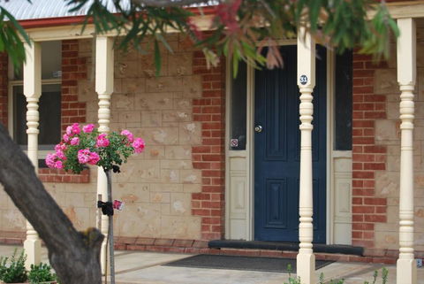 Jacaranda Cottage - Timeshare Accommodation 3