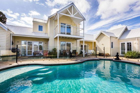 Seaside Spa Retreat - Timeshare Accommodation 7