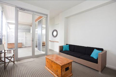 Four Kings Apartments - Timeshare Accommodation 4