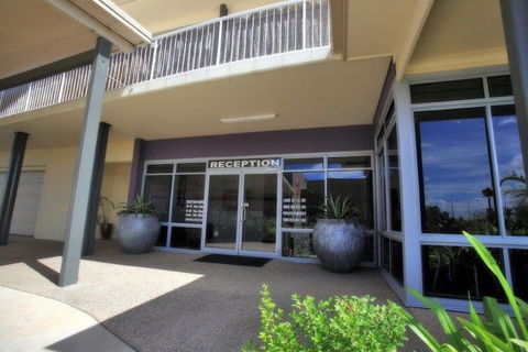 Mayfair Motel Emerald - Timeshare Accommodation 0