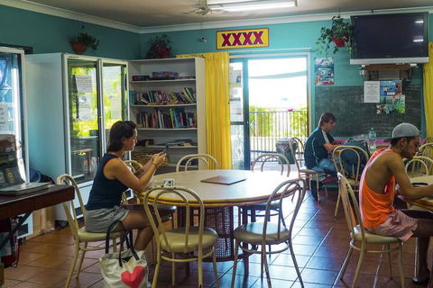 Backpackers By The Bay - Timeshare Accommodation 7