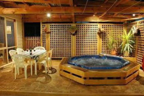 Woodland By The Bay & Puddleduck Cottage - Timeshare Accommodation 0