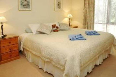 Woodland By The Bay & Puddleduck Cottage - Timeshare Accommodation 3
