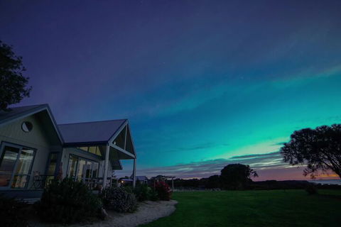 Bear Gully Coastal Cottages - Timeshare Accommodation 1