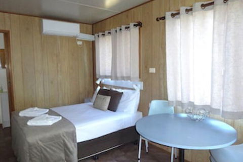 Caseys Beach Holiday Park - Timeshare Accommodation 7