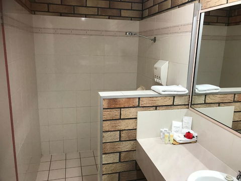 Miles Outback Motel - Timeshare Accommodation 1