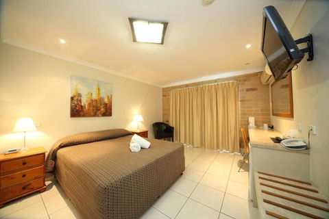 Emerald Central Palms Motel - Timeshare Accommodation 4