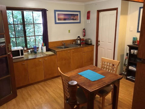 Dancing Waters Cottage - Timeshare Accommodation 5