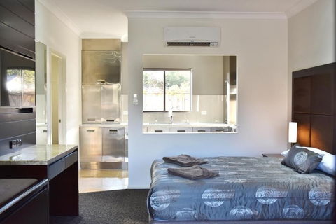 Western Downs Motor Inn - Timeshare Accommodation 6