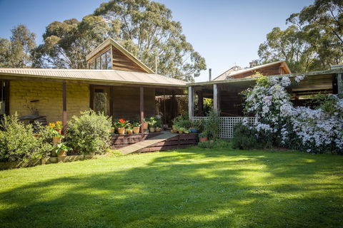 The Burrow At Wombat Bend - Timeshare Accommodation 1